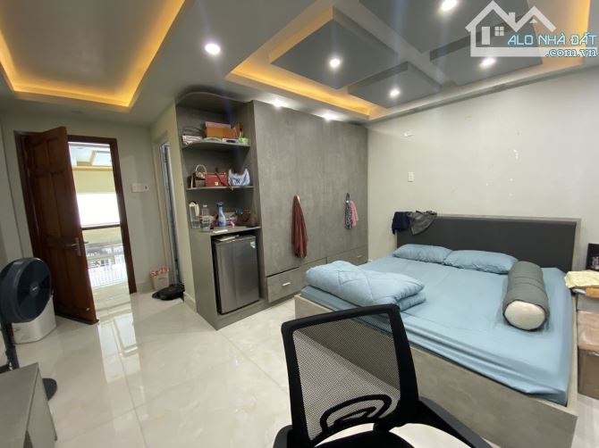 Bán nhà đẹp liền kề Phú Mỹ Hưng quận 7 - hẻm xe hơi 7 chỗ đỗ cửa - 7