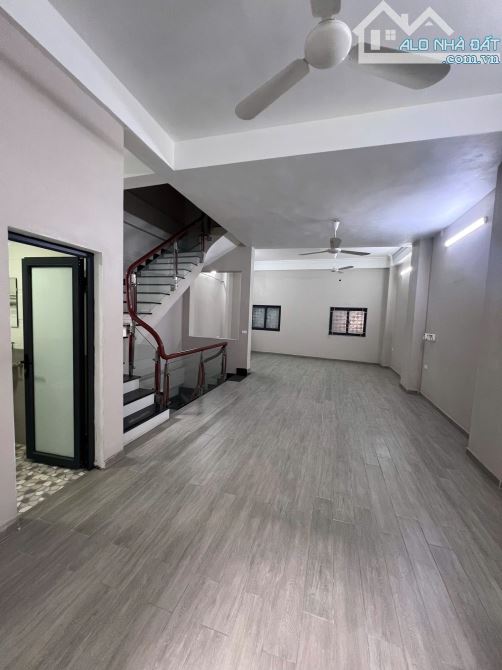 LẠC LONG QUÂN (TRÍCH SÀI) – CÁCH HỒ TẤY 50M – 55/60M² – MT 5.9M – 18.5 TỶ - 8