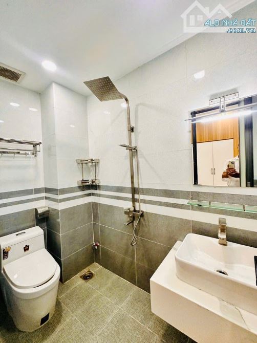 Bán nhà gần Ngã tư Ga , Giáp Gò Vấp, khu đồng bộ dân trí cao - 8