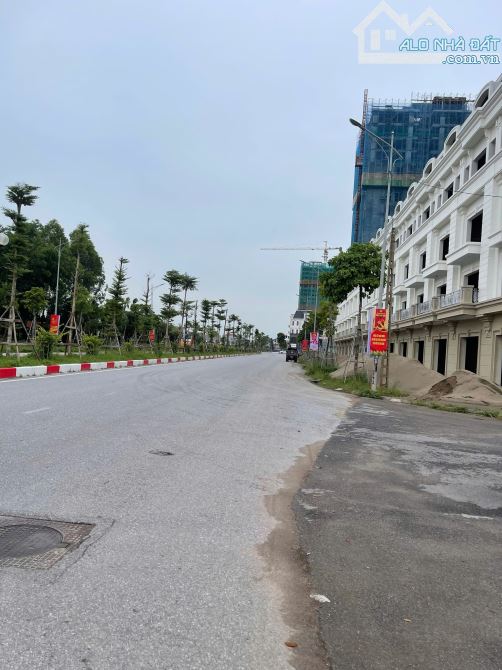 HÀNG SIÊU VIP - BÁN LÔ DỰ ÁN BIG C BẮC GIANG - 75M2 MẶT 5M GIÁ HƠN 7 TỶ SIÊU RẺ - 8