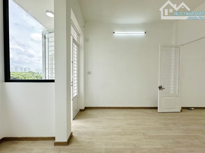 Bán nhà mới Bình Thạnh - Hẻm ô tô 7 chỗ - 3 tầng - nhà mới - 9