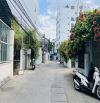 Bán lô đất hẻm Sao Biển - cách bãi tắm Hòn Chồng chỉ 250m - sổ hồng full đô thị