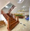 Nhà đẹp phân lô vỉa hè ngay sát bệnh viện Nhi Hà Nội . Dt 60m, mặt tiền rộng view côngviên