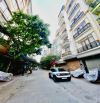 Gara 7 chỗ, thang máy, vỉa hè kinh doanh, Trần Quang Diệu - Hoàng Cầu, 68m*5T, hơn 27 tỷ