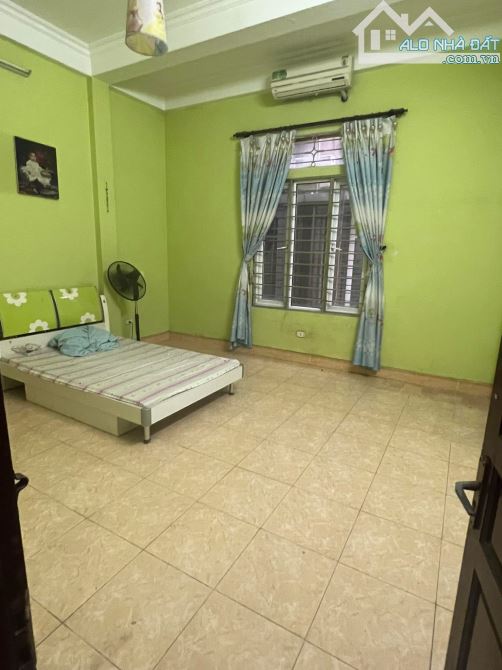 Bán nhà mặt phố chính Lý Tự Trọng, Hà Đông, 40m2, lô góc, đường vỉa hè rộng kinh doanh víp - 3