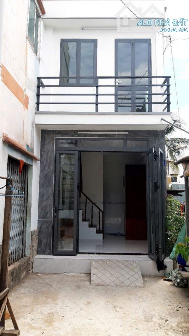 Q6 Nhà 2 tầng 1 sẹc hẻm 4m đường TÂN HÒA ĐÔNG giá 2 tỷ 200tr