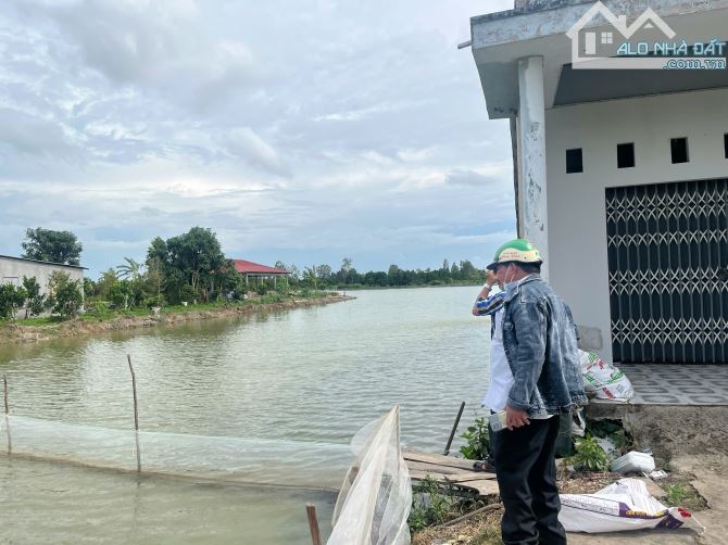Kẹt tiền cần bán gấp 10 công vườn cách lộ ô tô 100m chỉ 1.6 tỏi tại Phương Bình, PH, HG