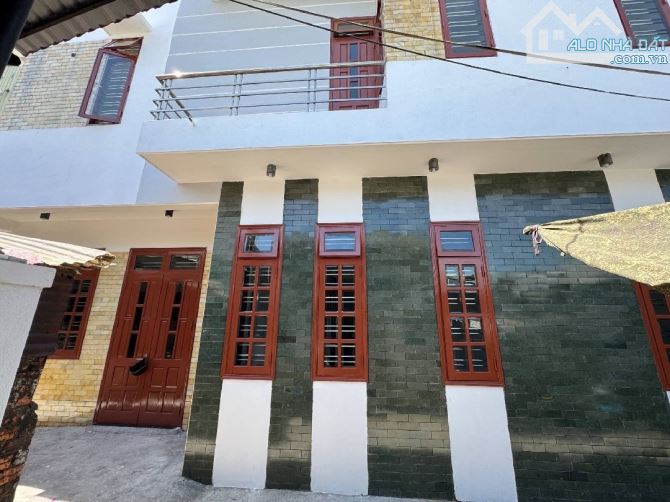 CHỈ 1 TỶ X – SỞ HỮU NGAY NHÀ 3 TẦNG 3 MÊ SAU MẶT TIỀN TRƯỜNG CHINH