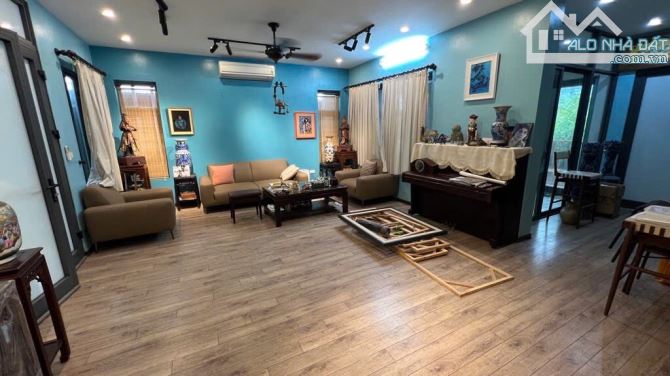 AN DƯƠNG VƯƠNG TÂY HỒ - SIÊU BIỆT THỰ SÂN VƯỜN 210m2, 6 tầng,TM, MT 8.2m - Ô tô tải tránh