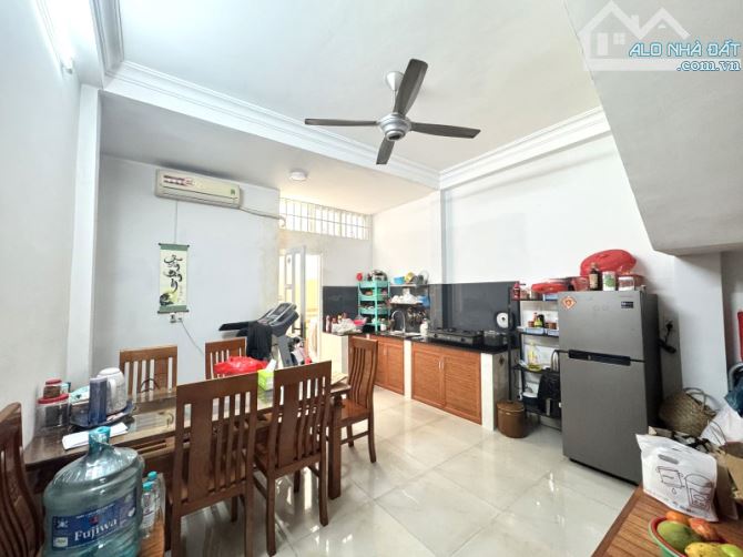 Bán Nhà 2 tầng đẹp Hiệp Bình Chánh – 4x15m – Đường 4m – gần Phạm Văn Đồng – giá tốt 5.8 tỷ