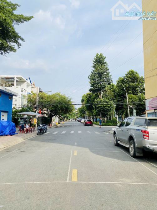 🏡 Nhà góc 2 mặt thoáng – Liên Tỉnh 5, P.6, Q.8 – 54m² – 3 tầng BTCT – 7.6 tỷ