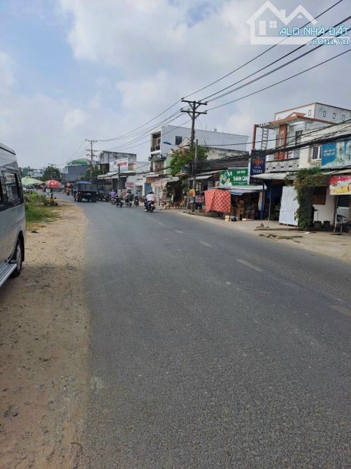 Đất mặt tiền 955 m2 rộng đẹp,  8 Tỷ Lộ Vòng Cung, Phong Điền - TP Cần Thơ