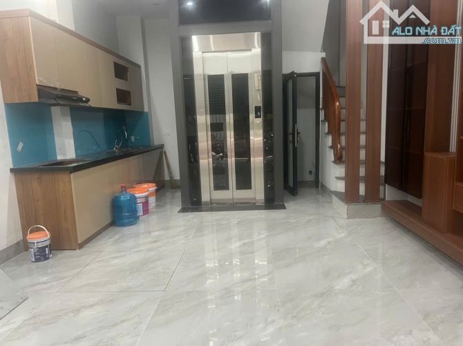 BÁN NHÀ LIÊN MẠC – THANG MÁY – Ô TÔ TRÁNH – NGÕ THÔNG – GIÁ NHỈNH 6 TỶ