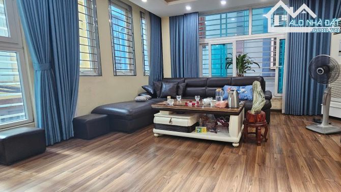 BÁN NHÀ ĐẸP XUÂN ĐỈNH TỪ LIÊM, ÔTÔ TRÁNH, LÔ GÓC, GẦN TRƯỜNG HỌC, 50M2 GIÁ 13 TỶ