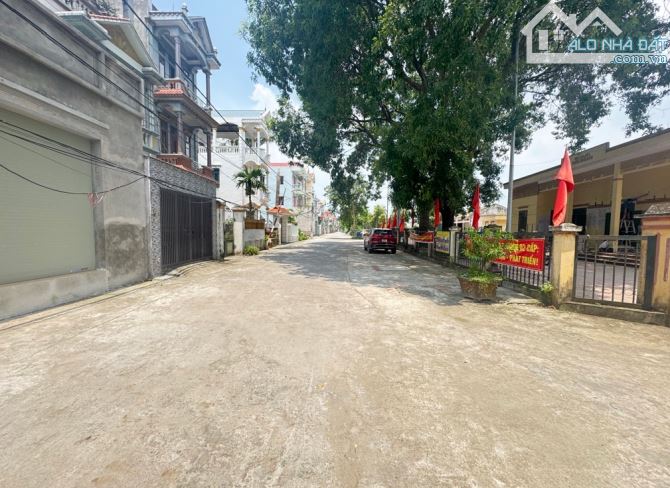 BÁN ĐẤT BÌA LÀNG THỐ BẢO, VÂN NỘI, ĐƯỜNG THÔNG, OTO TRÁNH, KINH DOANH.