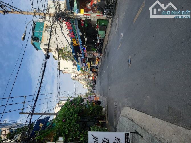 NHÀ 3 TẦNG MẶT TIỀN ĐƯỜNG NGUYỄN VĂN CÔNG - NGUYỄN KIỆM - SÁT SÂN BAY - GIÁ 11.2 TỶ