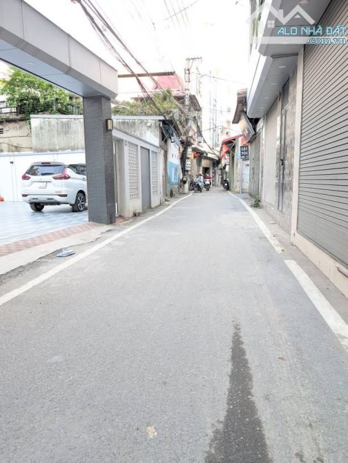 🚨 CHỈ 1 CĂN DUY NHẤT – LÔ GÓC – ĐỐI DIỆN ĐẠI HỌC THÀNH ĐÔ – 5 TẦNG CHỈ 4,4 TỶ‼️