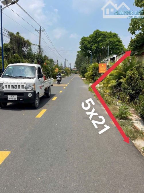 Cần bán lô đất đẹp mặt đường nhựa lớn gần hương lộ 15 chợ Thạnh Phú