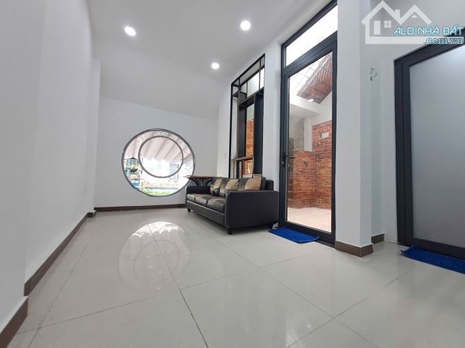 Nhà Bán Ngang 6M Sổ Vuông Vức quận Phú nhuận chỉ 8tỷ2