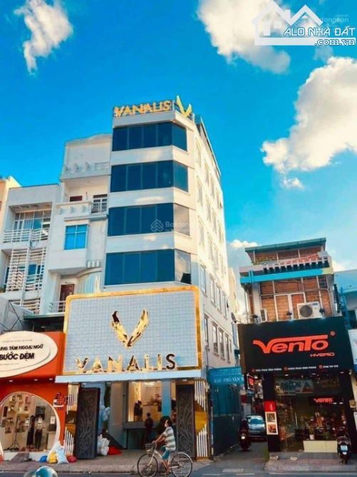 Kẹt bank Bán Mặt tiền Nguyễn Công Trứ, Quận 1. DT 4,75 x 22m - H6 lầu - HĐT 120tr/th