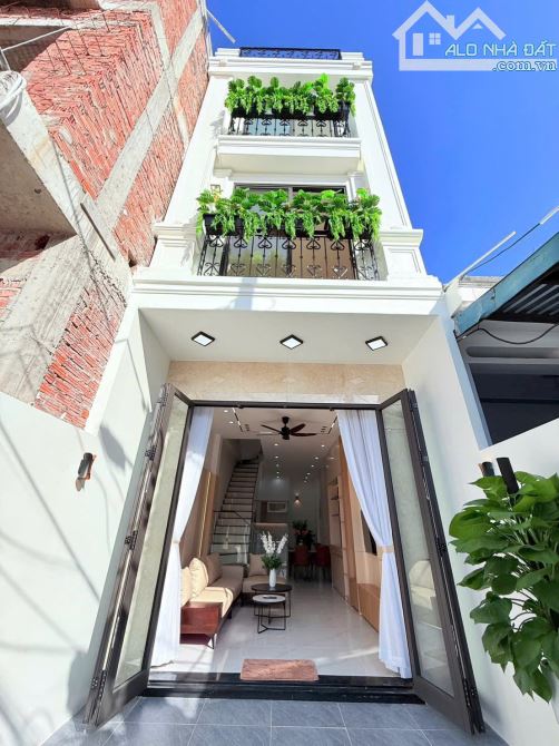 Nhà đẹp 3 tầng K03 Trần Xuân Lê, thông Huỳnh Ngọc Huệ, Cù Chính Lan