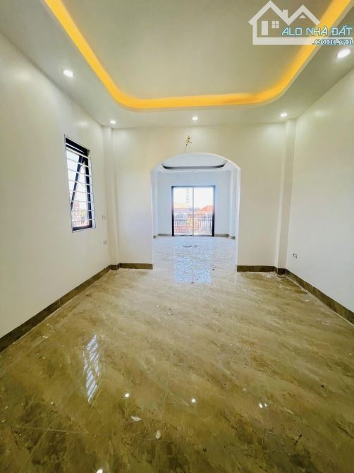 NHÀ 6 TẦNG MỚI XÂY – THOÁNG SÁNG – Ô TÔ NGỦ TRONG NHÀ – THÔN ĐỒNG NHÂN, HOÀI ĐỨC