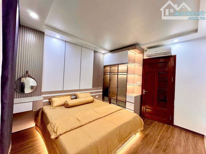 Chỉ 25 tỷ - 100m2 Mặt tiền Phạm Đăng Lưu 6x18m hợp 7 tầng thang máy có hầm đầu tư
