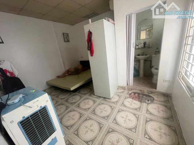 Nhà riêng Ba Đình 42m2 xây 3 tầng- SĐCC giá chỉ 5.49 T.Ỷ