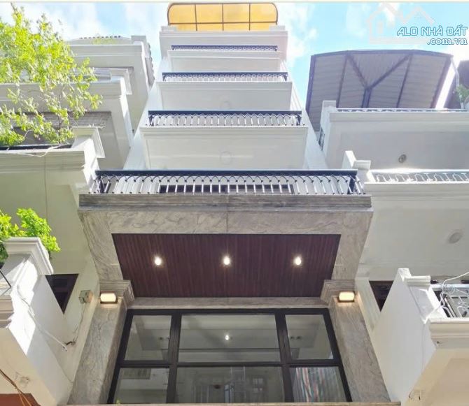 SIÊU PHẨM! HOÀNG QUỐC VIỆT - PHÂN LÔ 2 MẶT THOÁNG - VỈA HÈ Ô TÔ TRÁNH - 1 PHÚT RA PHỐ