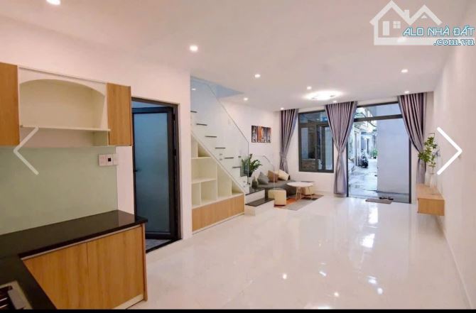 Nhà 2 tầng kiệt Hoàng Diệu . Nhà mới đẹp full nội thất , ngang 5m . Giá : 2tỷ890 TL