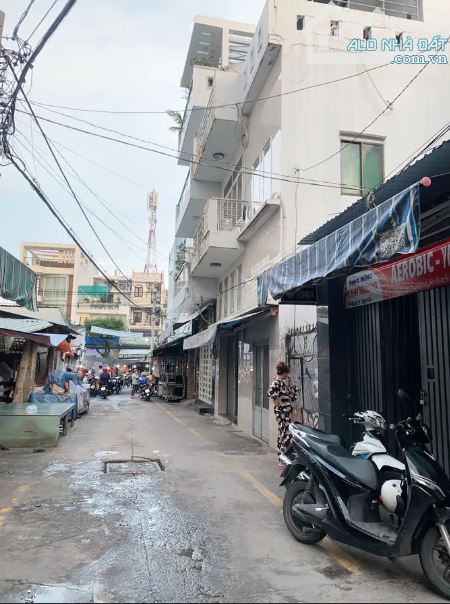 Nhà 2 tầng 340m2 hẻm xe tải Nguyễn Văn Quá , ngay Gò Vấp ,dòng tiền 120tr giá dưới 7 tỷ