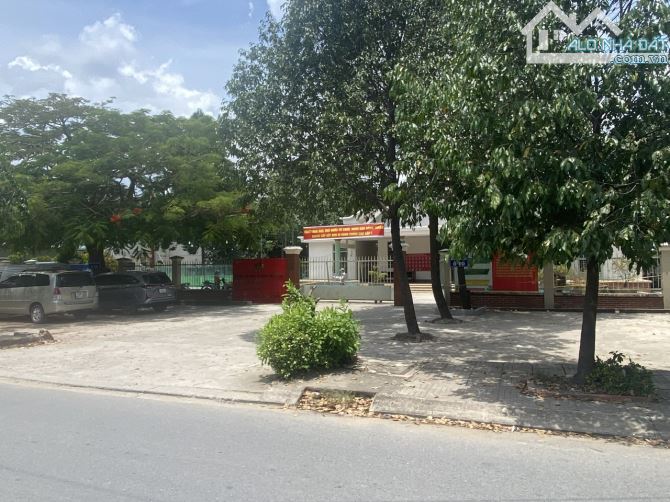 Bán lô đất 5x45 thổ cư 100% đối diện TT hành chính công xã Mỹ Hạnh