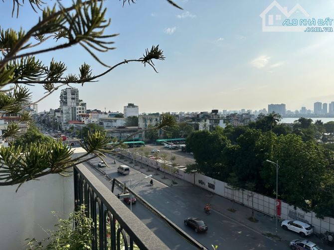 BÁN TÒA APARTMENT 7 TẦNG MẶT PHỐ NGHI TÀM, VIEW HỒ TÂY, DT 154M MT 8.1M KD 125TR/THÁNG.