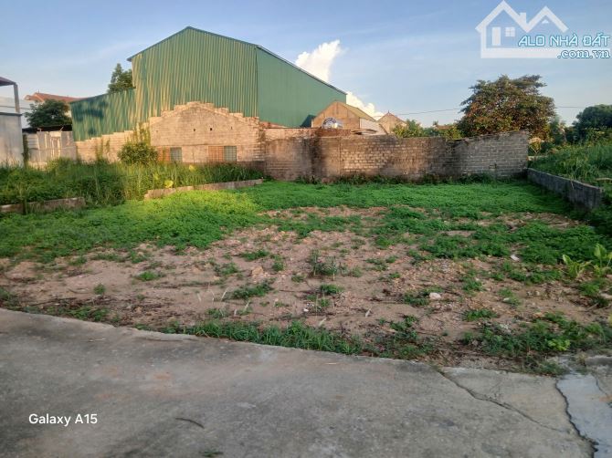 Bán đất vàng vượng khí – Tân Mỹ, Hoàng Văn Thụ  Diện tích: 360m², full thổ cư  Vị trí: Tru