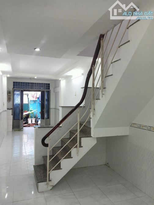 Bán nhà hẻm 116 đường số 17, Quận 7, dt 3 x14m, 1 lầu. Giá 4,5 tỷ