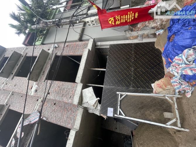 Nhà 5 tầng quận Bắc Từ Liêm thang máy giá chỉ nhỉnh 6 tỷ