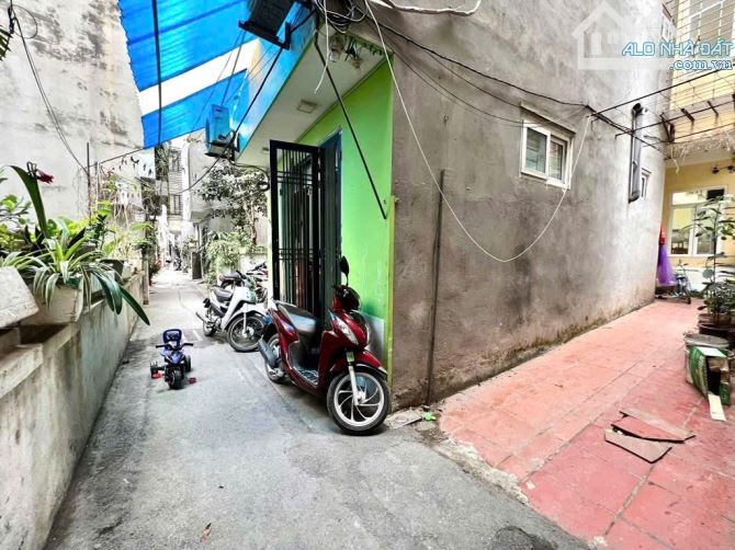 BÁN NHÀ LÔ GÓC 5 TẦNG LÊ QUANG ĐẠO – NAM TỪ LIÊM – 30m2 giá 6,9 tỷ