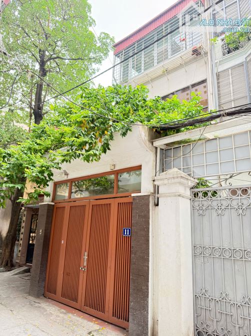 Cho thuê nhà ngõ Yên Lãng dt 80mx 3 tầng, 6 PN, ô tô qua nhà