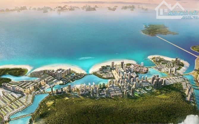Bán đất xây Khách Sạn Mặt Phố Hoàng Quốc Việt Bãi Cháy hạ Long 1381m2, MT 28m Full Thổ Cư