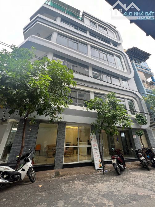 Bán Nhà 2 mặt tiền đường Nguyễn Thanh Tuyền - DT: 5,8 x 17m - 2 lầu đẹp Giá 15 tỷ