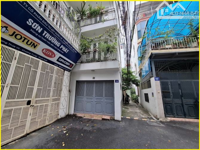 Nhà 5 tầng phố Vương Thừa Vũ, Thanh Xuân. Căn góc, oto đỗ cửa, 5PN 30 triệu/tháng