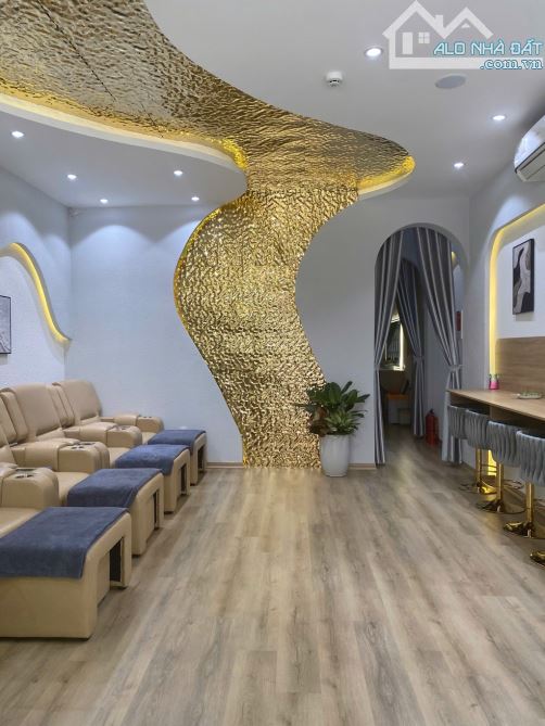 NHÀ 4 TẦNG 9 PHÒNG ĐANG CHO THUÊ SPA - PHỐ ĐI BỘ AN THƯỢNG 3