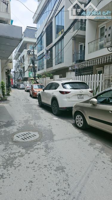CHO THUÊ CĂN NHÀ VẠN PHÚC 55M2 GIÁ 13 TRIỆU LÔ GÓC OTO TRÁNH KINH DOANH