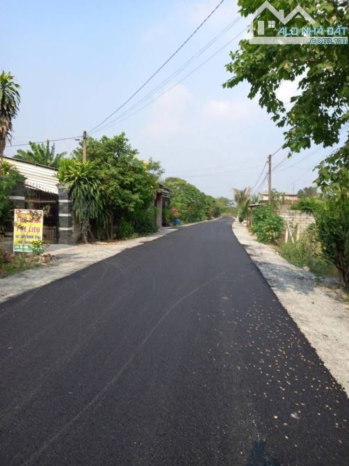 Cần bán đất mặt tiền nhựa Trần Thị Tuồng 1/ Nguyễn Văn Khạ DT 30x90 2689m2 thổ cư sẳn 2555