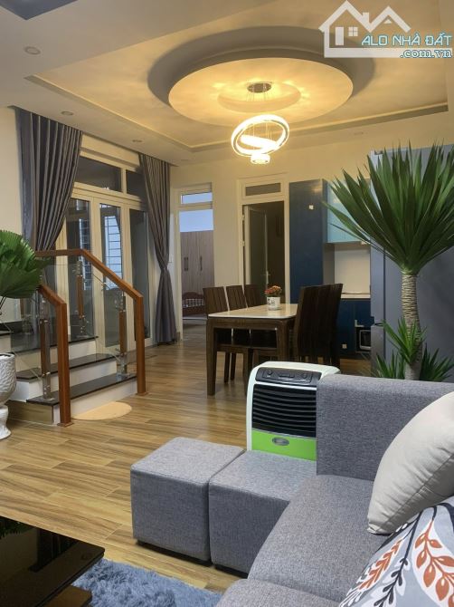 Bán Nhà Hòa Bình, Minh Khai–90m²-MT5M–7 Tầng Thang Máy–ô Tô Tránh–Kinh Doanh tốt