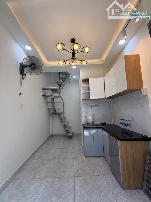 Bán nhà, Quận Gò Vấp, Bùi Quang Là, 12m2, 3 tầng, Giá 1.85 Tỷ