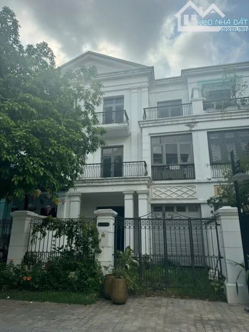 BÁN BIỆT THỰ NGUYỆT QUẾ – VINHOMES THE HARMONY - Giá: 56 TỶ | 📐 168m² | MT 7m | 4 tầng |