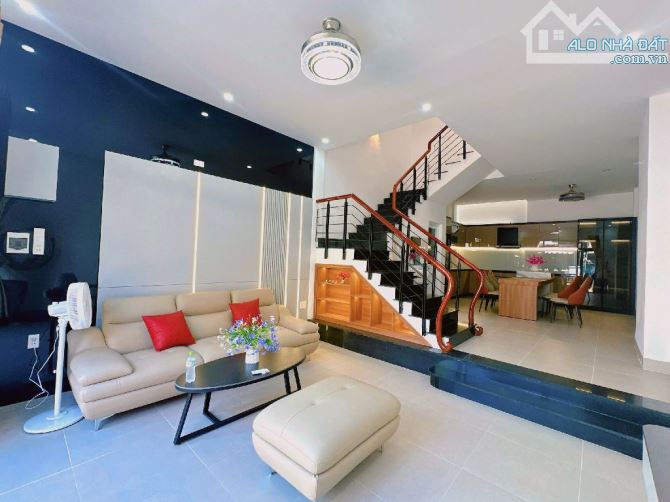 🏡 NHÀ 3 TẦNG MẶT TIỀN HÀN MẠC TỬ – NGANG 5.1M NỞ HẬU – SÁT TRƯỜNG LÊ THÁNH TÔN & CHỢ ĐỐNG