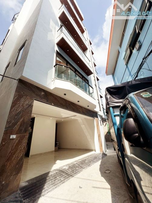 💥 GARA Ô TÔ – NHÀ 40M² x 6 TẦNG THANG MÁY – LÔ GÓC PHỐ NGUYỄN VĂN LINH – TẶNG NỘI THẤT –