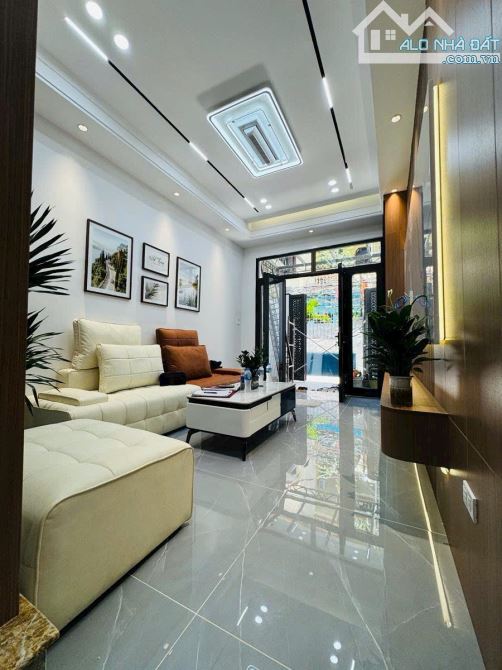 NGUYỄN XIỂN SIÊU PHẨM CÓ 1-0-2, 8TẦNG THANG MÁY VỪA TẦM TIỀN_KD SIÊU ĐỈNH_VỈA HÈ ĐÁ BÓNG.